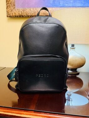PEDRO Black Leather Men's Backpack with Front Zip Pocket